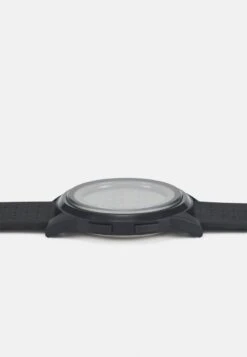 Pier One Digitaluhr - Black 8 Pier One Digitaluhr - Black -Pier One 5afce253d41641ccba1a438a4da33ad5