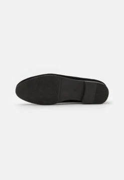 Pier One Slipper - Black -Pier One 6f174f9026f24af6b0d4d9f0d404a18a