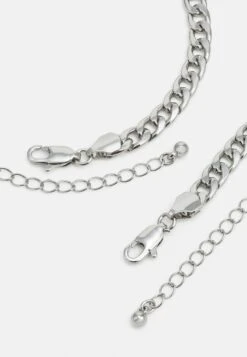 Pier One SET - Halskette - Silver-coloured -Pier One 72e75e19987b4179a741d7387882730b