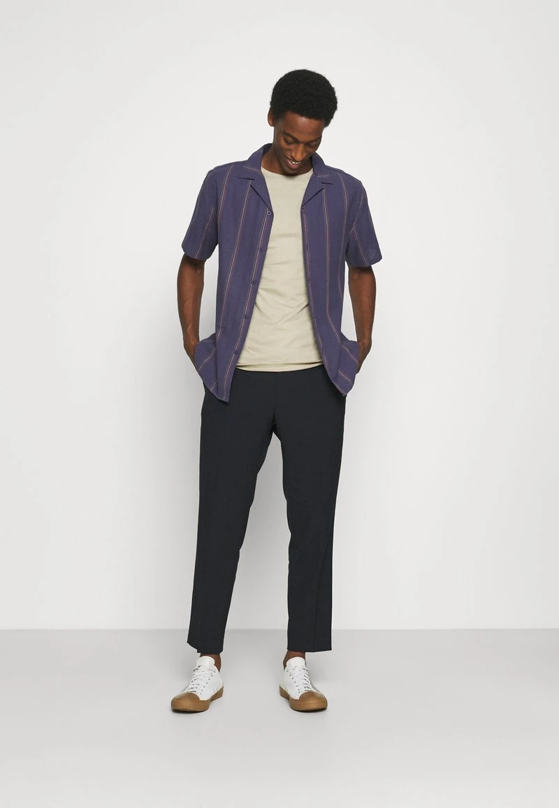 Pier One T-Shirt Basic - White/dark Grey/black 1 Pier One T-Shirt Basic - White/dark Grey/black