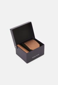 Pier One SET - Einstecktuch - Brown 11 Pier One SET - Einstecktuch - Brown -Pier One babe3a8e1d9249caa1f087b31d93f505