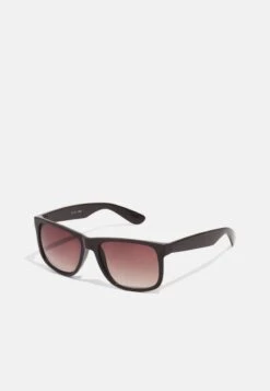 Pier One Sonnenbrille - Black 10 Pier One Sonnenbrille - Black -Pier One c7279386d4ee4efca82c01c25915a71d