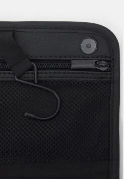 Pier One UNISEX - Kosmetiktasche - Black -Pier One c7addbd3735e449b8900c642b6503c2b