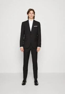 Pier One -Pier One d1eba8cc6f304306bf7499522d29e239