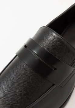 Pier One Business-Slipper - Black 11 Pier One Business-Slipper - Black -Pier One ed7ba91c527c41dc818f16a70f25c549