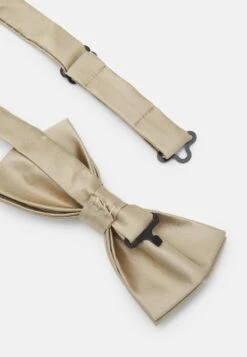 Pier One -Pier One f774fb0697de4f81a1040b479cae84f0