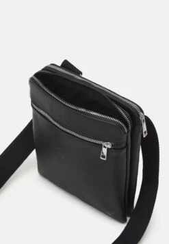 Pier One Umhängetasche - Black 8 Pier One Umhängetasche - Black -Pier One f9bb958993764e698024730ddb4191e3